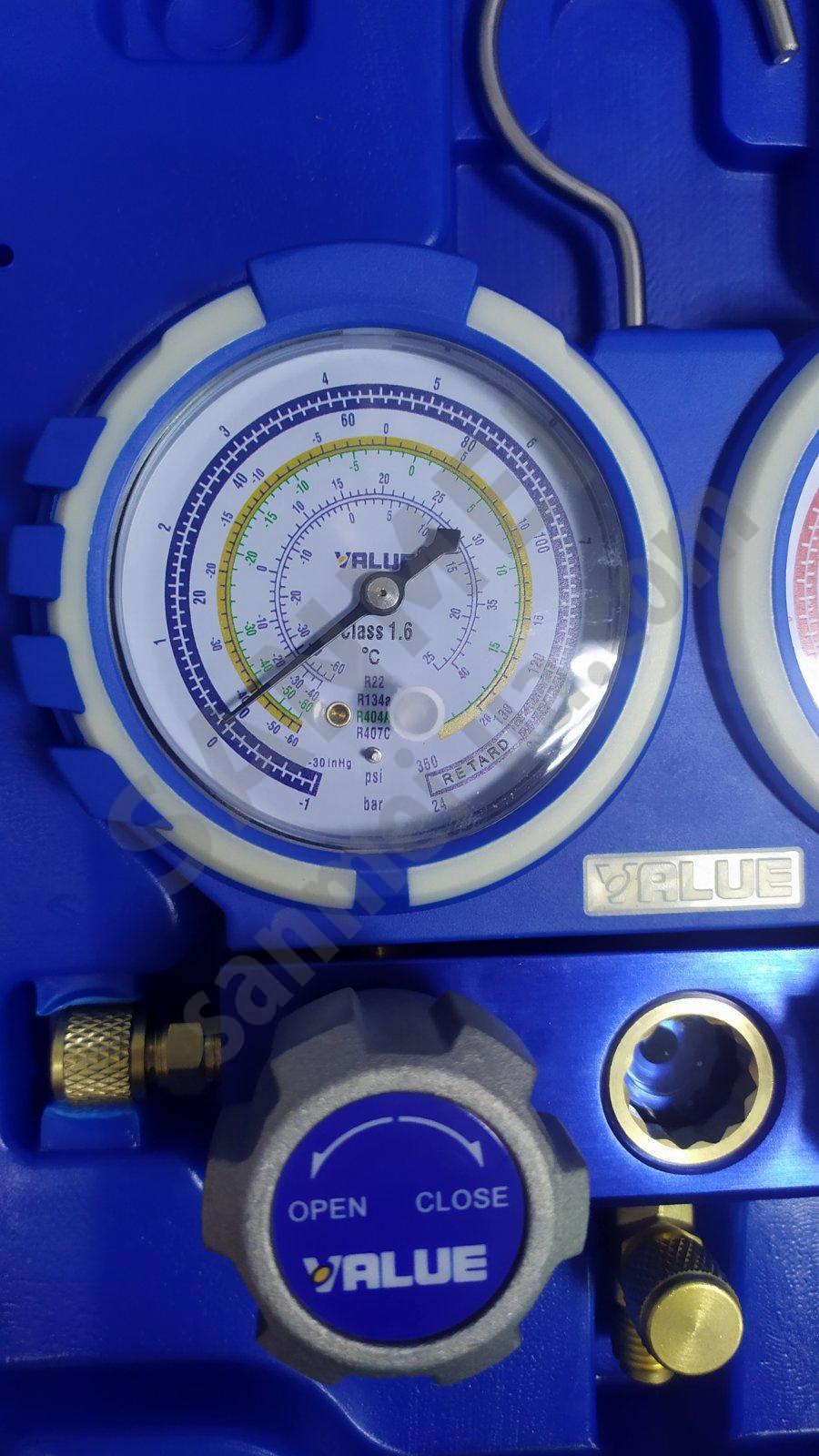 Манометрический коллектор в кейсе VALUE VMG-2-R22-B