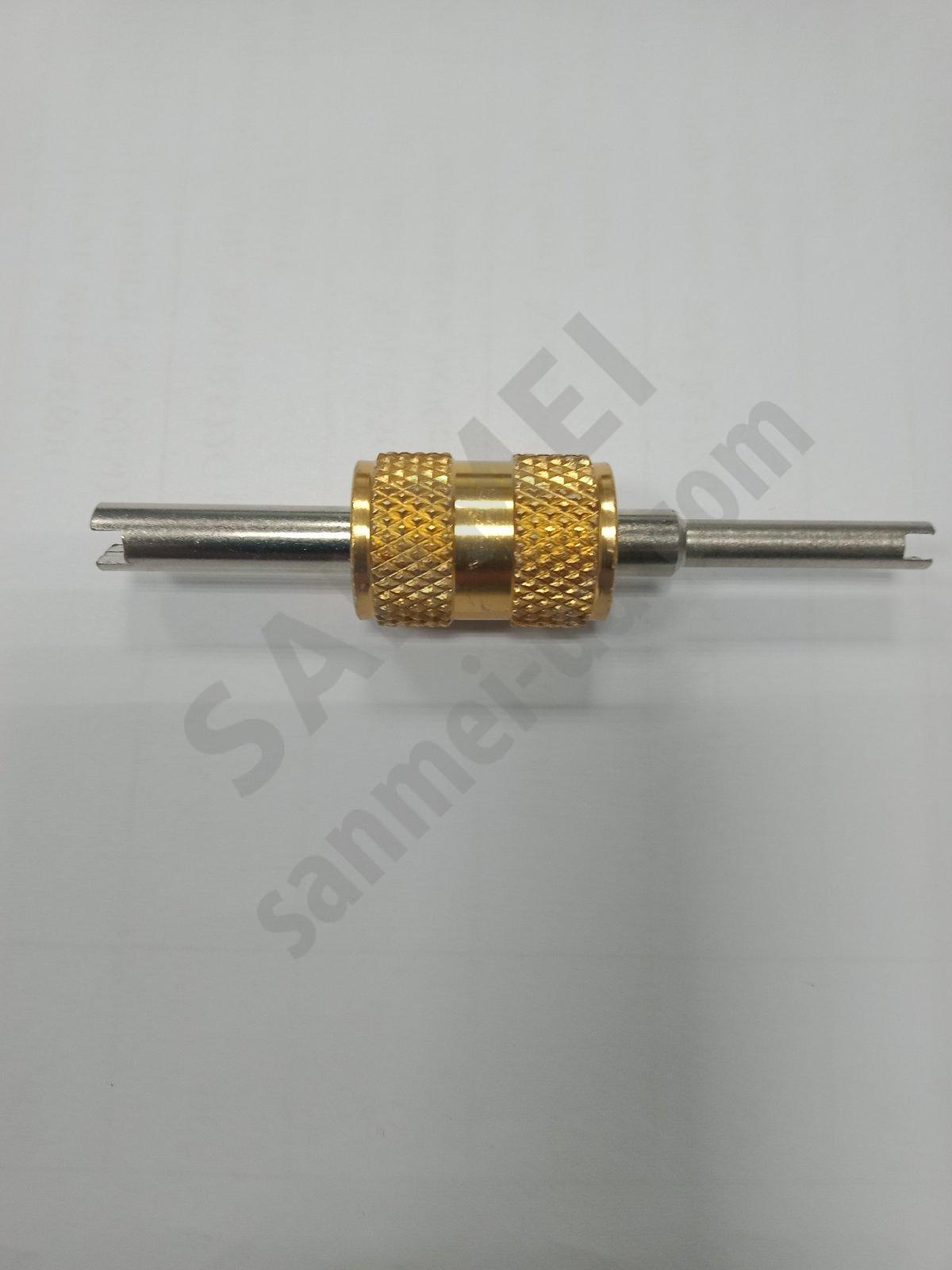 Ключ для викручування золотників