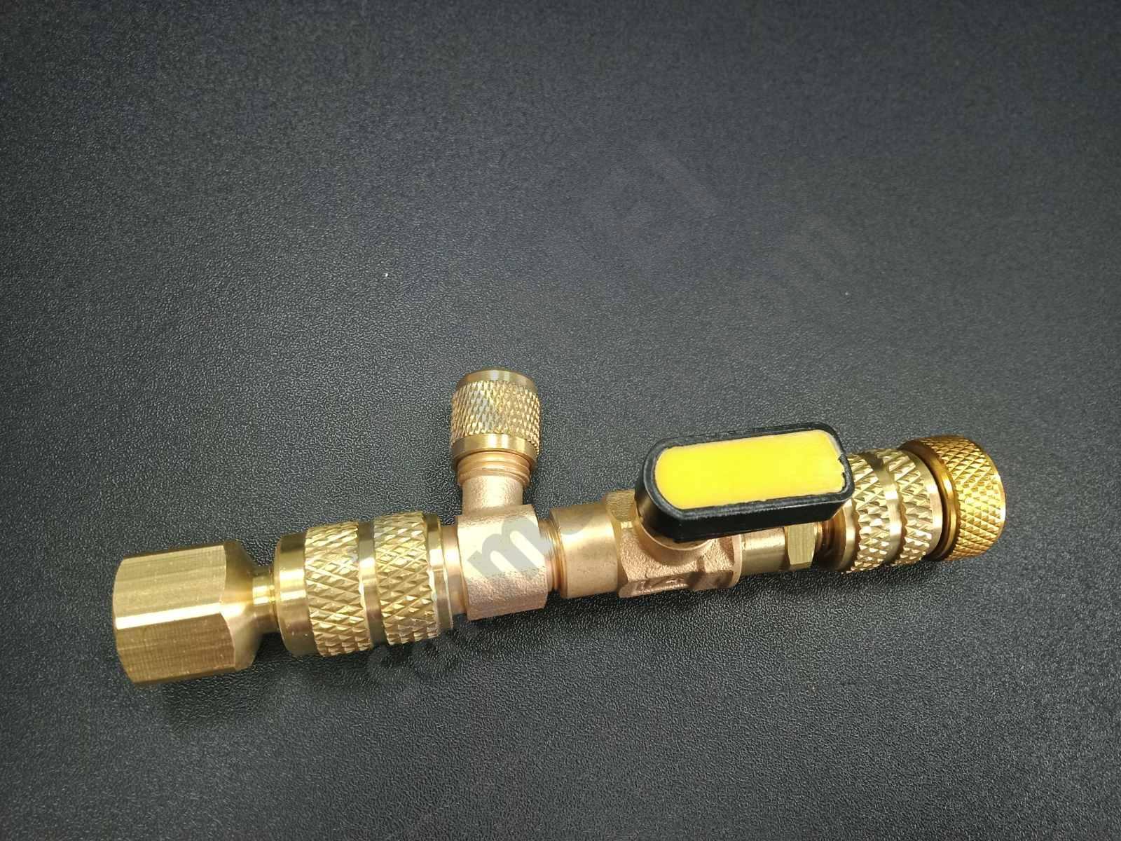 Съемник для замены клапанов/ниппеля под давлением