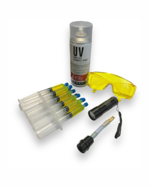 Набор для обнаружения утечек хладагента  (фонарик, очки, ультрафиолетовая краска в шприцах 12 шт, адаптер для шприца, спрей) в кейсе
